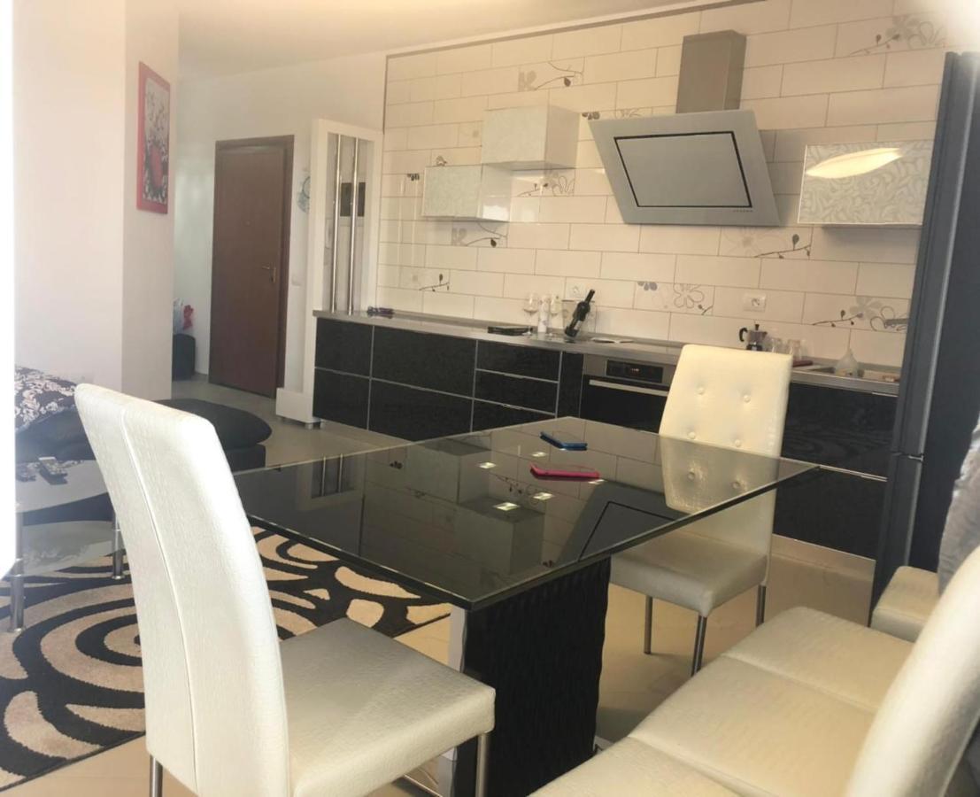 Vale House Holiday Apartment Vlorë Εξωτερικό φωτογραφία